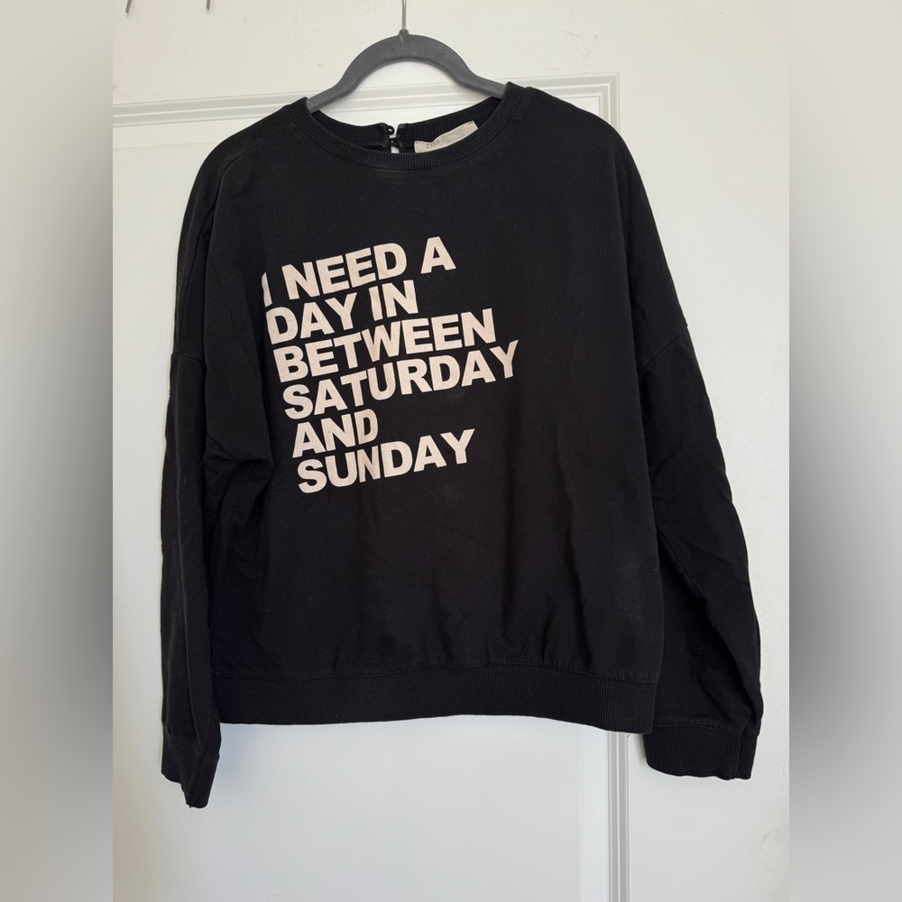 Zara Black Crewneck pullover sweatshirt Size Medium